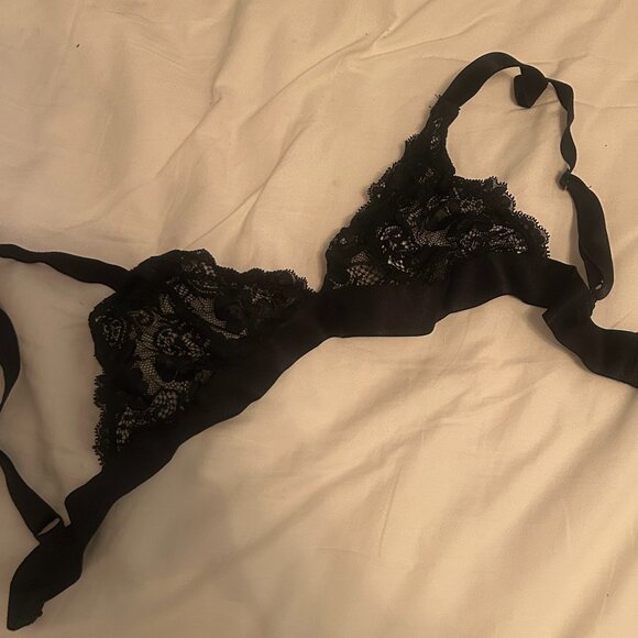 Unlined Lace Black Bralette - Picture 2 of 2